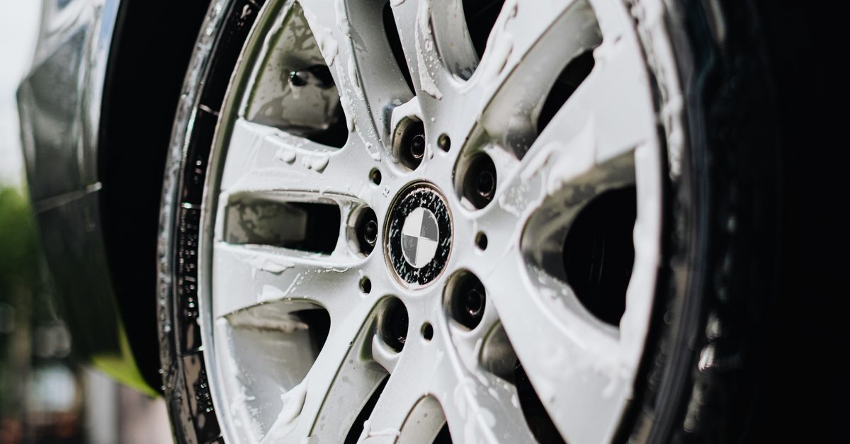 Profiles of Tamworth's Leading Eco-Friendly Car Detailers